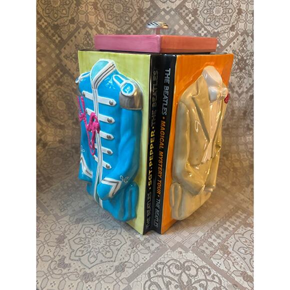 Beatles Trendsetters Cookie Jar with Lid by Vandor Vintage 2002 New - Picture 1 of 6